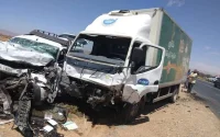 Guelmim : une collision entre un taxi et un camion a fait deux morts et cinq blessés 