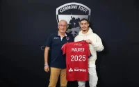 Aïman Maurer signe son premier contrat professionnel