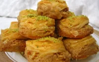 Baklawa aux noix et pistaches