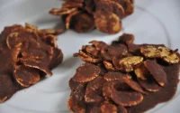 Biscuits au chocolat et aux corn flakes