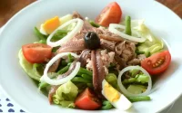 Salade grecque aux anchois
