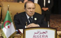 La contrebande rapporte 3 milliards d'euros au Maroc selon Bouteflika