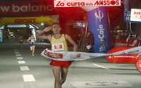 Ilias Fifa remporte la course sur route de Saint-Sylvestre à Barcelone