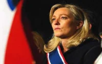 Marine Le Pen veut jeter les Arabes en mer !