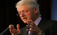 Bill Clinton donne une conférence au Maroc