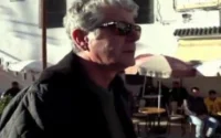 Anthony Bourdain découvre la préparation du ma3joun à Tanger
