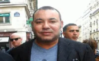Le Roi Mohammed VI aperçu rue François 1er à Paris