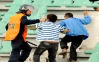 Match Raja de Casablanca-FAR de Rabat, près de 700 "hooligans" mineurs arrêtés