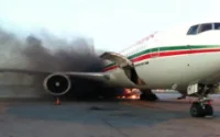 Evacuation d'urgence d'un avion de Royal Air Maroc après un incendie