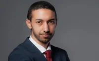 Khalid Chaouki, député italien d'origine marocaine en sit-in de protestation à Lampedusa