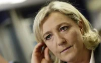 Marine Le Pen veut des prêches en français dans les mosquées