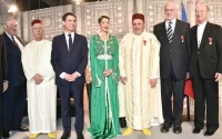 France : Lalla Meryem décore des représentants des trois religions