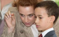 La princesse Lalla Salma et ses enfants à Jamaâ El Fna