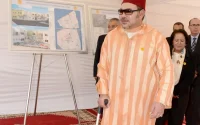 Le roi Mohammed VI en béquille fait le buzz (photo)