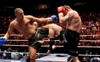 Badr Hari promet d'achever Ismael Londt