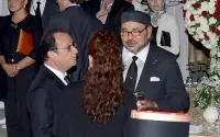 Mohammed VI et François Hollande dans les rues de Tanger sans gardes du corps