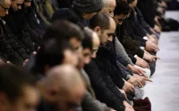 « Prière solennelle » dans les mosquées en France