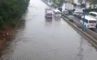 L'autoroute Rabat - Casablanca transformée en piscine (vidéo)