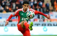 Mbark Boussoufa rejoint le club émirati Al Jazira