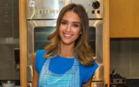 Jessica Alba vous montre comment préparer un tagine marocain (vidéo)
