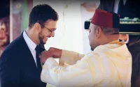 Le roi Mohammed VI rencontre Saad Lamjarred à Paris 