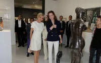 Brigitte Macron et Lalla Salma à l'exposition « Face à Picasso » à Rabat (photos)