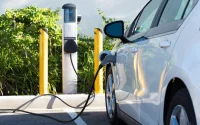 Des bornes de recharge électrique sur les autoroutes marocaines
