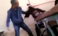 Maroc : le professeur qui a frappé une élève en pleine classe arrêté