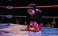 Phoenix, la catcheuse malaisienne en hijab (vidéo)