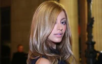 Zahia Dehar parle de ses souffrances