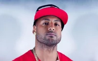 Booba à propos de Zineb El Rhazoui : "Punissons-la"