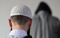 Maroc : des imams suspendus pour propagande politique