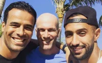 La photo–souvenir de Medhi Benatia avec Zinédine Zidane à Dubaï