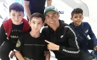 Cristiano Ronaldo réalise le rêve d'un enfant musulman handicapé (Vidéo)