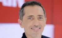 Gad Elmaleh donne de son temps pour les personnes âgées