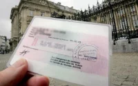 France : les autorités mettent en garde les détenteurs de carte de séjour