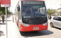 En pleine pandémie de coronavirus, des bus bondés à Casablanca