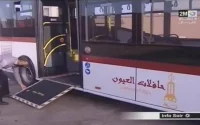 Laâyoune se dote de bus dernier cri (vidéo)