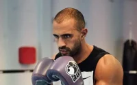 Badr Hari recrute pour ses salles de fitness (Punch)
