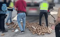 Un camionneur marocain arrêté avec deux tonnes de haschisch au port d'Algésiras