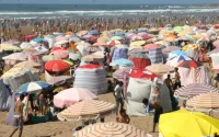 Casablanca serre la vis contre les loueurs de parasols illégaux