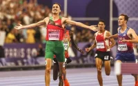 Retour triomphal au Maroc : El Bakkali et l'équipe olympique accueillis en héros