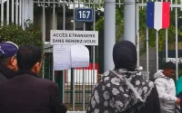 Sans rendez-vous, sans papiers : le piège administratif qui frappe des milliers de Marocains en France
