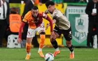 L'entraîneur de Galatasaray s'exprime sur l'avenir de Hakim Ziyech