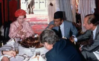 « Ne parlez pas ainsi de mon personnel » : Le jour où Elizabeth II a recadré le Roi Hassan II