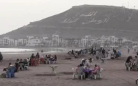 Maroc : « Marée » de déchets après les iftars sur les plages
