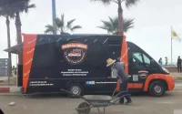 Au Maroc, les food trucks écrasent les restaurants traditionnels 