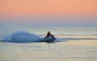 Maroc : l'interdiction des jets ski sur les plages fait jaser
