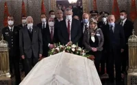 En visite officielle au Maroc, Benny Gantz au mausolée Mohamed V