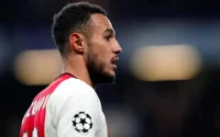 Noussair Mazraoui dans le viseur de deux clubs anglais 